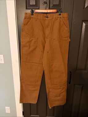 Men's Carhartt Carpenter Knee Pad Ready Pants in Brown